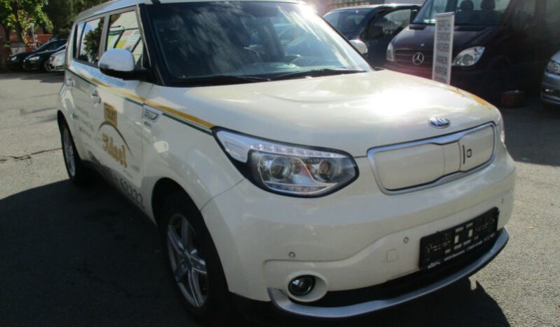 Kia Soul EV completo