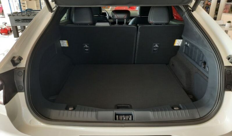 Ford Mustang Mach-E completo